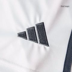 Bayern Mnichov venkovní fotbalové trenýrky 2025/26