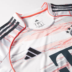 Pánské Bayern Munich UPAMECANO #2 Pryč Fotbalový dres 2025/26