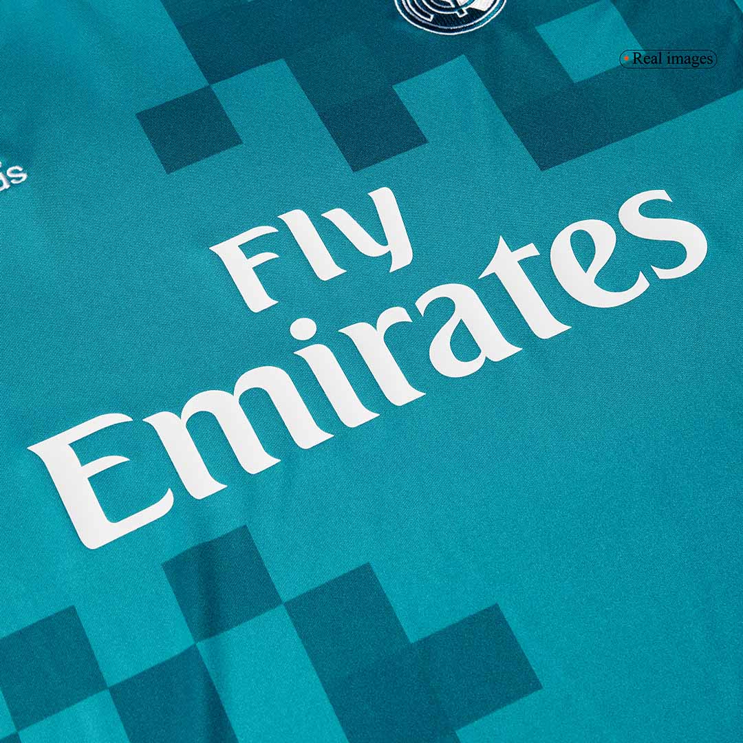 Real Madrid Away Retro Football Jersey 2017/18