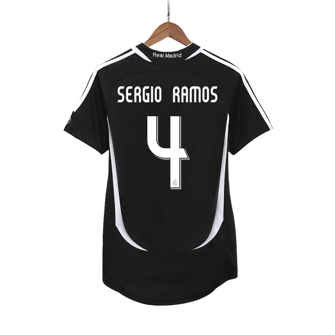 Real Madrid SERGIO RAMOS #4 venkovní retro fotbalový dres 2006/07